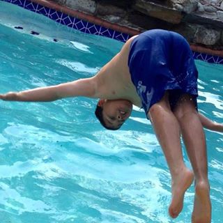 Profile Picture of Jason Leonzo (@jason.leonzo) on Facebook