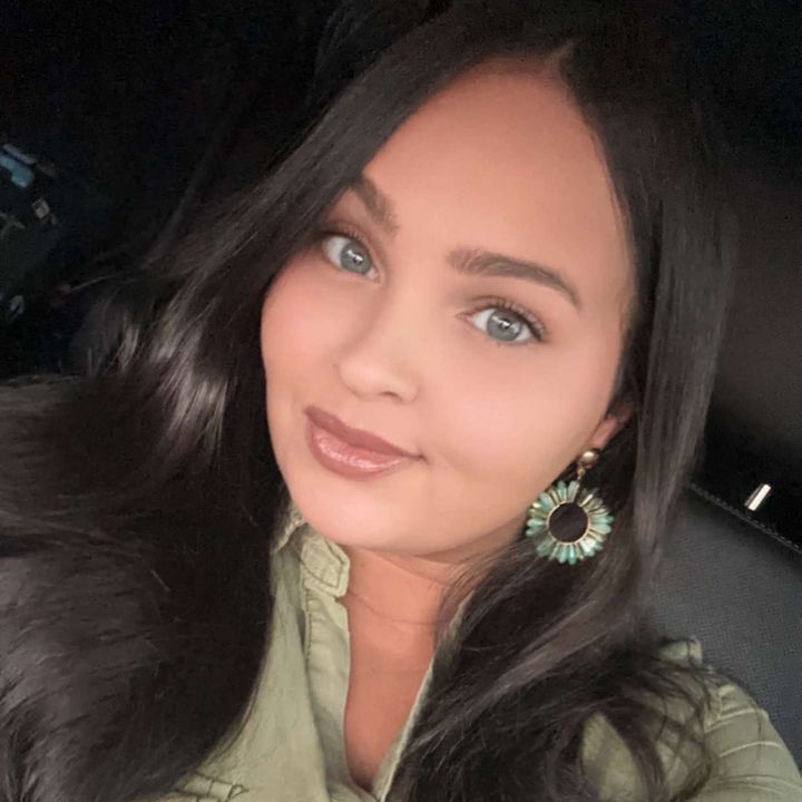Profile Picture of Samantha Locklear (@slacole) on Tiktok