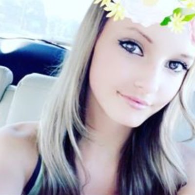 Profile Picture of Courtney Renee Lamb (@CourtneyReneeL1) on Twitter