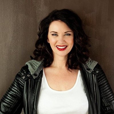 Profile Picture of Jennifer June Chapman (@theladyslounge) on Twitter