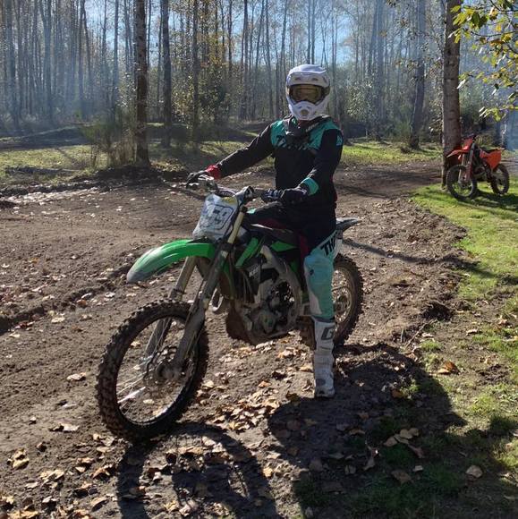 Profile Picture of Michael Karis (@karis359) on Poshmark