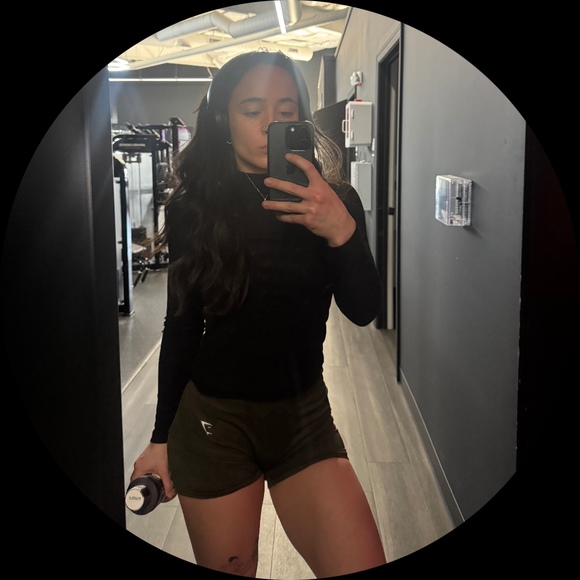 Profile Picture of Grace Chauta (@gracechauta3) on Poshmark