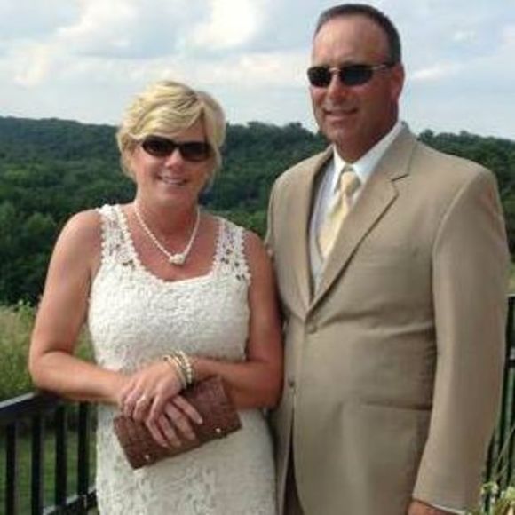 Profile Picture of Kim Lindaman (@ksf1963) on Poshmark