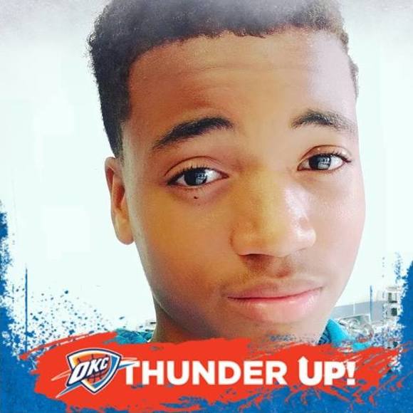 Profile Picture of Chris Spellman (@chris967) on Poshmark