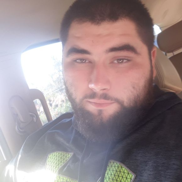 Profile Picture of Alec Guessford (@guessfordalec98) on Poshmark