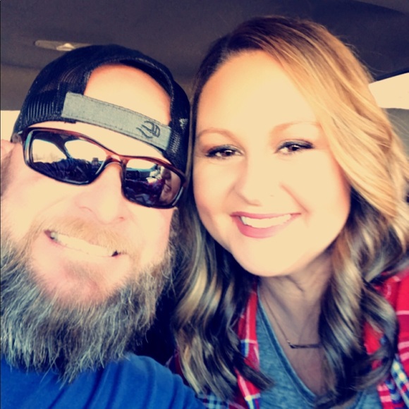 Profile Picture of Jeff Bradshaw (@jbradshaw1977) on Poshmark