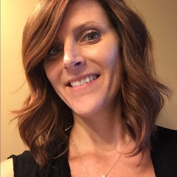 Jill Boever - Poshmark Profile Picture of Jill Boever (@jillboever) on Poshmark