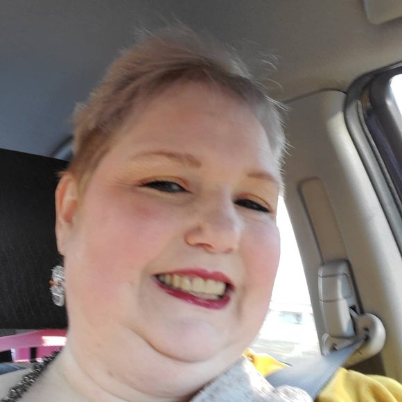 Profile Picture of Jacqualynn Bryan poff (@jax8896) on Poshmark