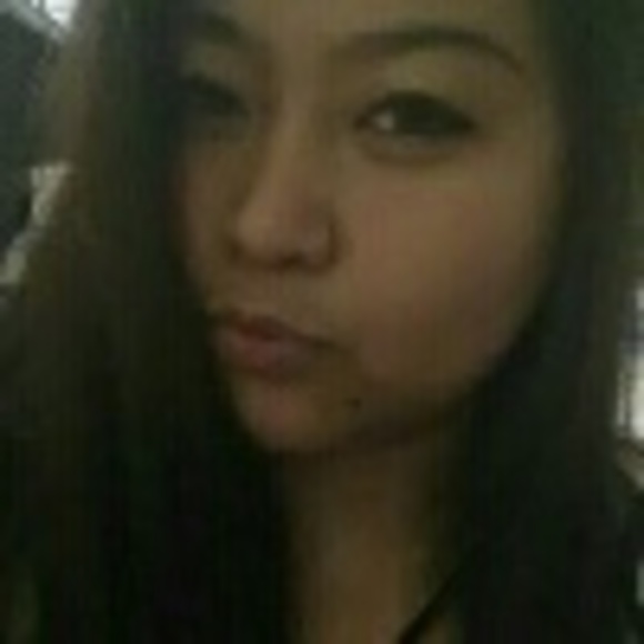 Profile Picture of Mariw Inocencio (@airam83) on Poshmark