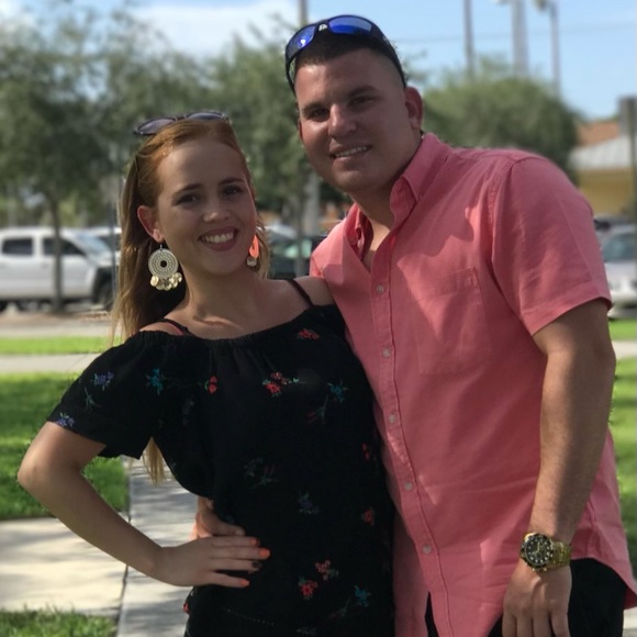 Profile Picture of Josue Hernandez (@josuehernand936) on Poshmark