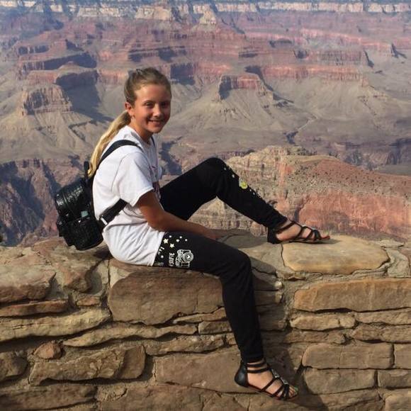 Profile Picture of Shawna Shields (@ss20218) on Poshmark