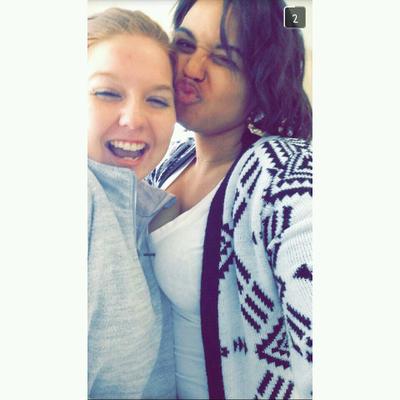 Profile Picture of Carlie Taylor (@_carlieeeee) on Twitter