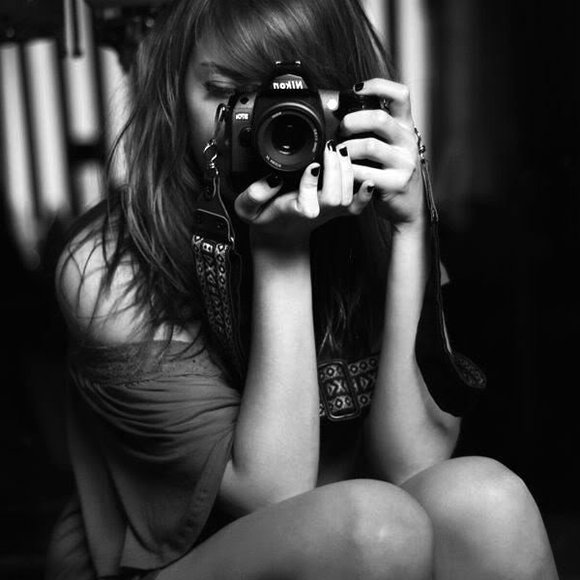 Profile Picture of Alexia Suarez (@alexiasuarez980) on Poshmark