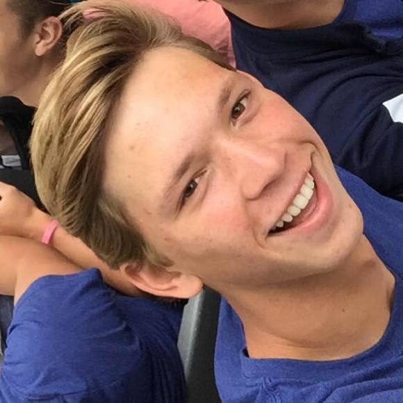 Profile Picture of Max Bowen (@maxbowen1) on Poshmark