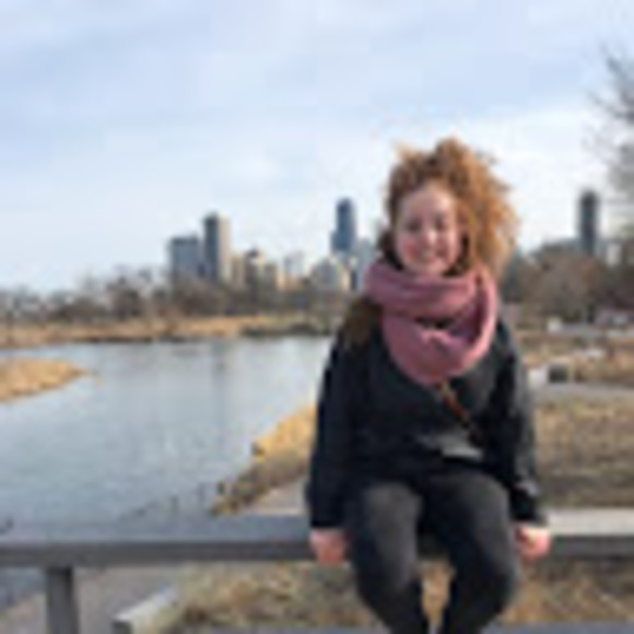 Profile Picture of Katy Philabaum (@katyphilabaum) on Poshmark