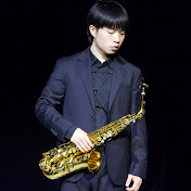 Profile Picture of Tom Lowe (@tomlowesax) on Youtube