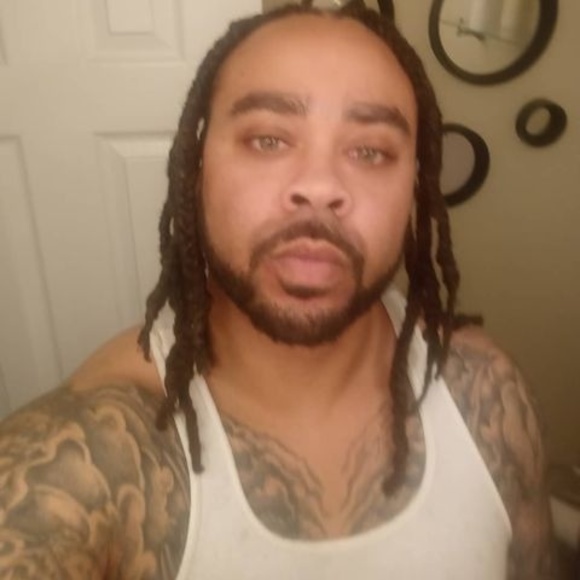 Profile Picture of Chaz Brisco (@iamcheeze02) on Poshmark