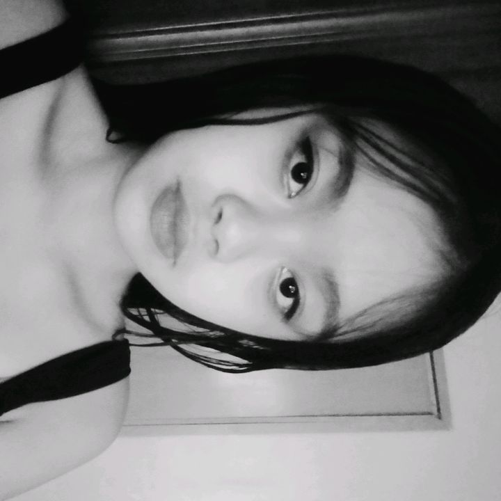 Profile Picture of Chweun (@eunice_chow) on Tiktok