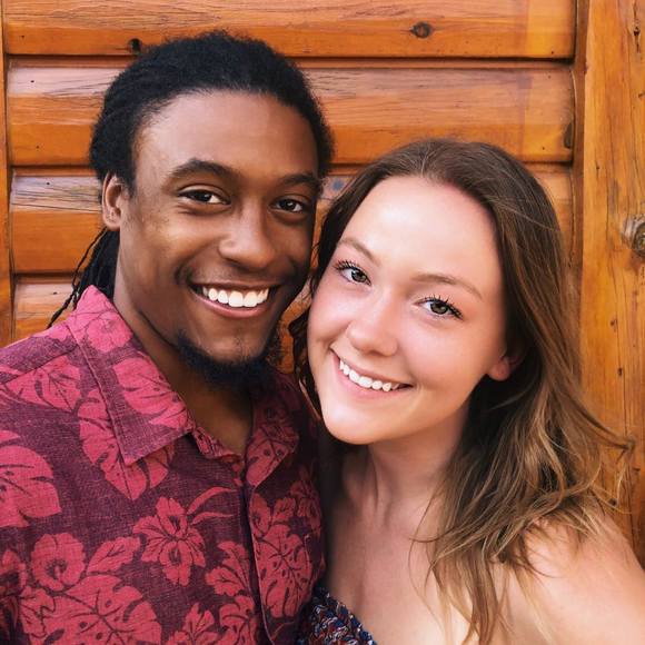 Profile Picture of Zoe Kwitek (@zoekwitek) on Poshmark