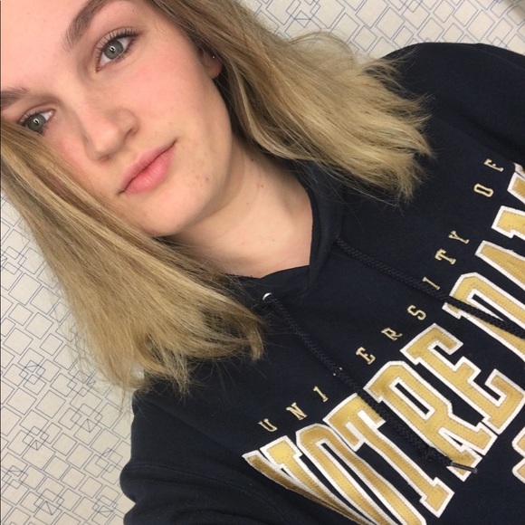 Anna Mccahill - Poshmark Profile Picture of Anna Mccahill (@annamccahill) on Poshmark