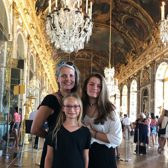 Profile Picture of Cecile Abbott (@cecilesabbott) on Poshmark