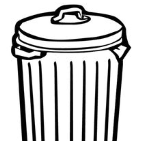 Profile Picture of Courtney Oppliger (@your_trashman) on Poshmark