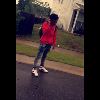 Profile Picture of Derek Coombs (@Derek_Savage15) on Twitter