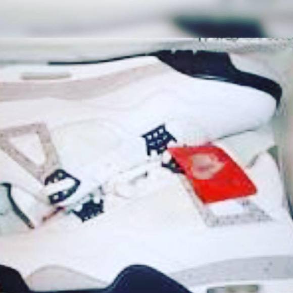 Profile Picture of John Mugery (@johnmugery) on Poshmark