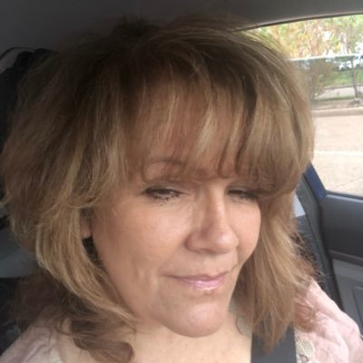 Profile Picture of Renae Longbotham (@RenaeLongbtothm) on Twitter