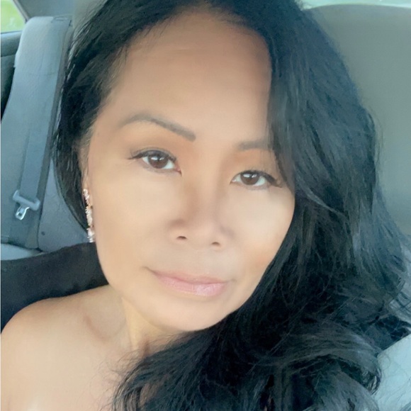 Profile Picture of Dawn Baumunk (@dkbaumunk) on Poshmark