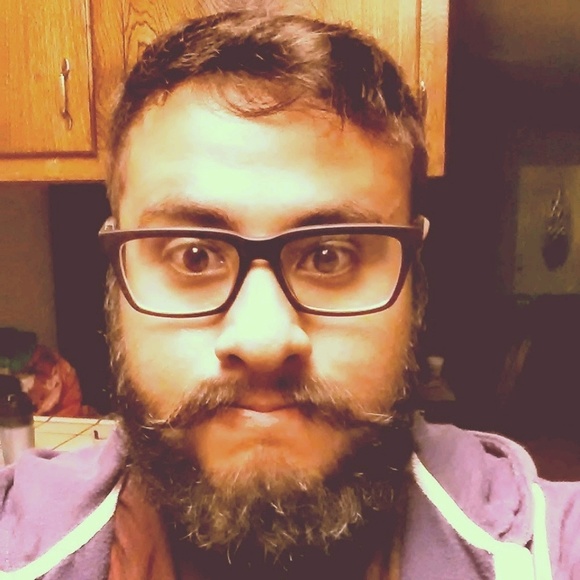 Profile Picture of Daniel Infante (@thebearded1) on Poshmark