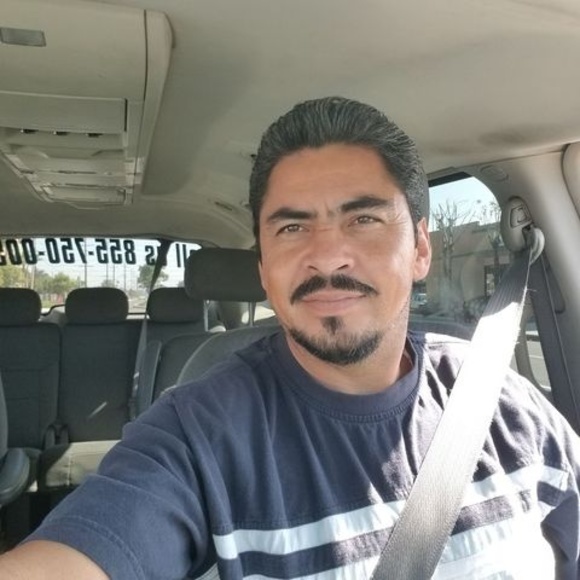 Profile Picture of Guillermo Hernandez (@guillermoher198) on Poshmark