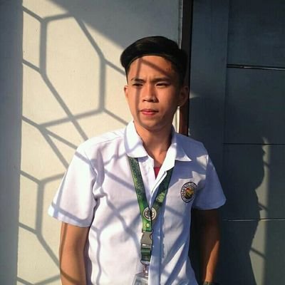 Profile Picture of Kîm Lø (@Kimpokaru) on Twitter