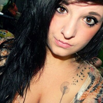 Profile Picture of Ariel Hart (@_4riel) on Twitter