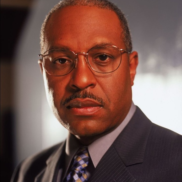 Profile Picture of Richard Webber (@curlytop2319) on Poshmark