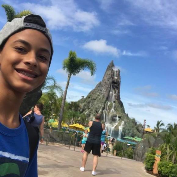 Profile Picture of Fabian Otero (@fabianotero) on Poshmark