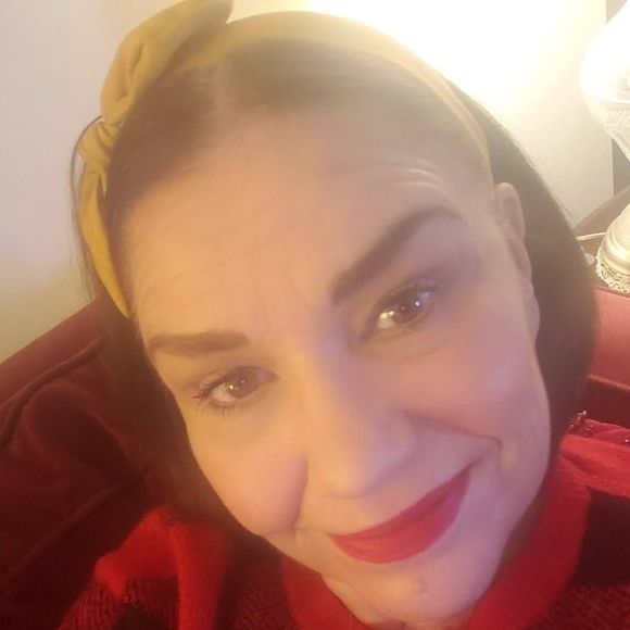 Profile Picture of Betty Sander (@bsander2468) on Poshmark