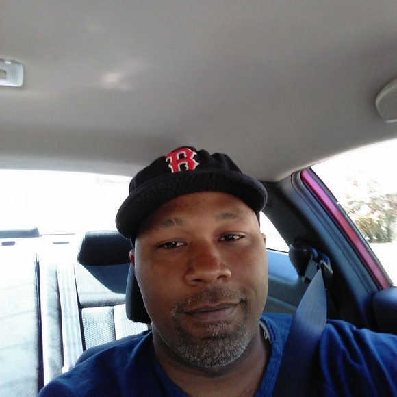 Profile Picture of Leamon Scott (@leamonw82) on Poshmark