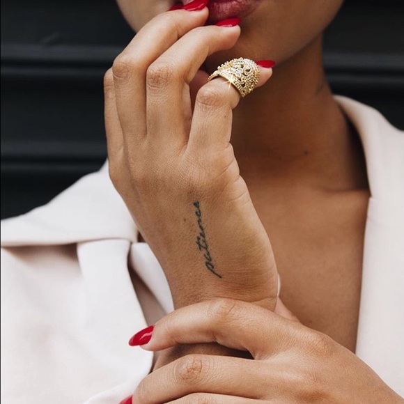 Profile Picture of Kenya Ramirez (@divas_destiny) on Poshmark