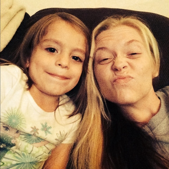 Profile Picture of Danielle Rodenbeck (@dannyr123) on Poshmark