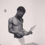 Profile Picture of James Yaroboy (@James-Yaroboy) on Facebook