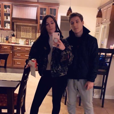 Profile Picture of Harry Lowe (@harryl0we) on Twitter