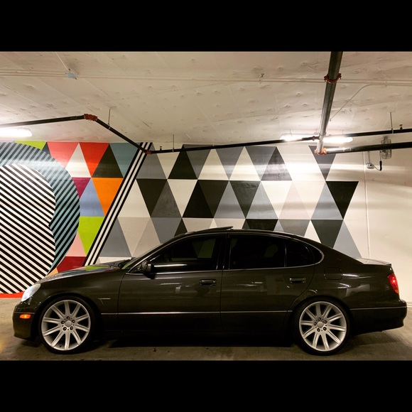 Profile Picture of Quoc Tran (@quoctran2348) on Poshmark