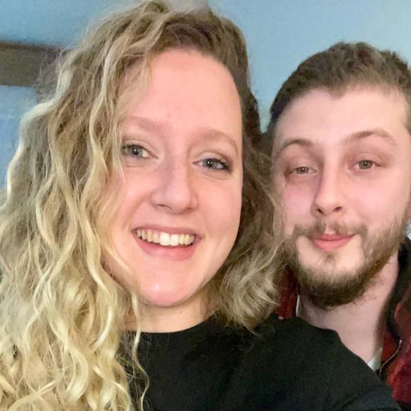 Profile Picture of Amanda Meredith (@merediam) on Poshmark