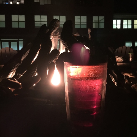 Profile Picture of Elizabeth Binkley (@lbinkley53) on Poshmark