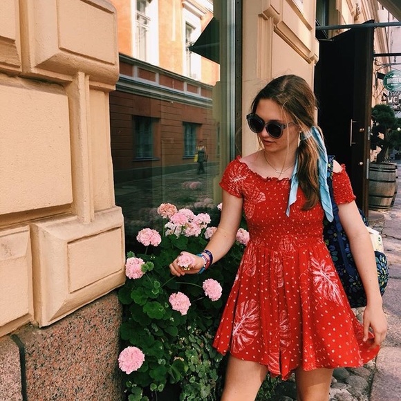 Profile Picture of Erika Hardin (@ephardin17) on Poshmark