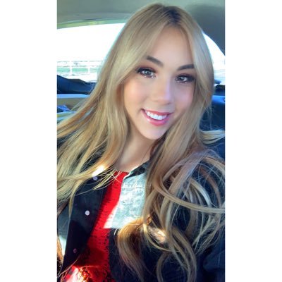 Profile Picture of Tabitha (@TabiiTabs) on Twitter