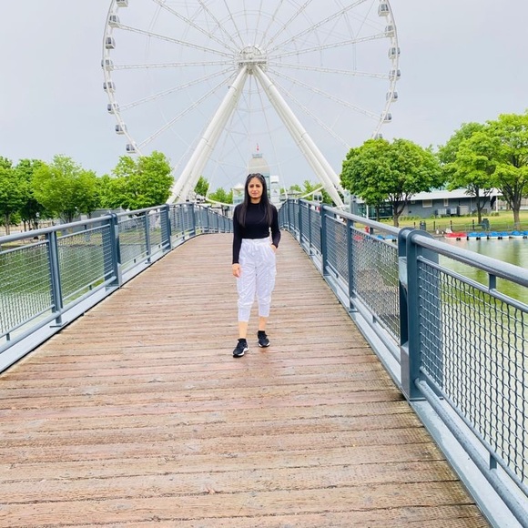 Profile Picture of Manpal kaur Hayer (@hayermanpal94) on Poshmark