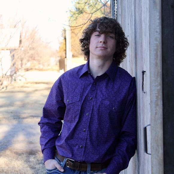 Profile Picture of Adam Thiessen (@friendsaandm) on Poshmark