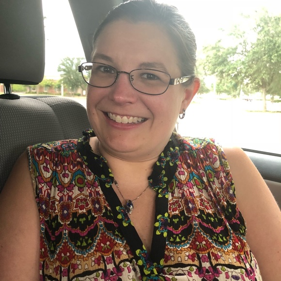 Amy Hanners - Poshmark Profile Picture of Amy Hanners (@amyhanners) on Poshmark